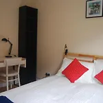 Central 3 Bed Flat Close To University And The Meadows