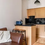 Amazing Apartments - Dalgety St - Near Holyrood