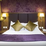 New Town Hotel