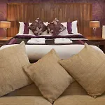 New Town Hotel