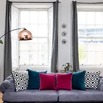Altido Glamorous 2-Bed Flat Near Edinburgh Castle