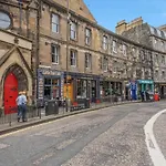 Castle View - 1 Bedroom Apartment - Heart Of The Famous Royal Mile & 1 Minute Walk To Edinburgh Castle