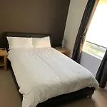 1 Bedroom Central Flat With Parking Space
