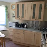 1 Bedroom Central Flat With Parking Space
