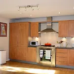 Art Home - Port Of Leith - Secure Parking