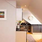 Joivy Luxury Flat Near Edinburgh Castle