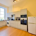 Guestready - Enchanting 2 Bedroom Flat Near Edinburgh\'S Old Town