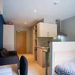 Bright Modern Studios And Private Bedrooms With Shared Kitchen At Straits Meadow Near Edinburgh City Centre