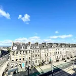 Incredible St Andrew\'S Sq - 2 Bed In The Sky