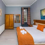 Calton Hill Victorian Old Town Apartment