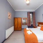 Calton Hill Victorian Old Town Apartment