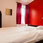 My Meadows, City Centre Apartment, Sunny&Spacious