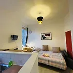City Studio Flat West Toll Cross
