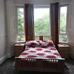 Lovely 2-Bedroom Flat In Centre