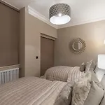 Luxury Georgian City Retreat By Sovo Apartments