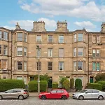 Luxury Apt Close To Meadows, Arthur Seat, Old Town