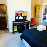 Leith Walk Villa Budget Guest House