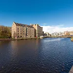 Lovely 2 Bedroom B-Listed Converted Whisky Bond
