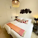 Leith Street Suite