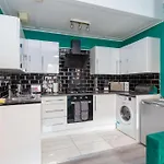 Beautiful Boutique Edinburgh Abode - Sleeps 4