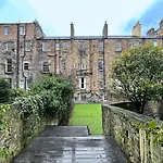 2Bed, Private Garden & Fireplace, Near Water Of Leith