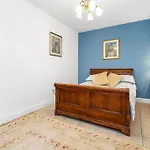 Edinburgh Perfect Location
