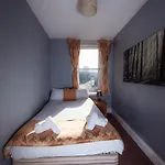 Old Town Apartment By The Castle/ Meadows!