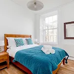 Heart Of Edinburgh City Centre 3 Bed Georgian Apt