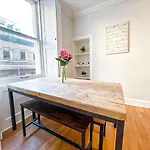 Rose Street\'S Hidden Treasure- 2Bed Newly Refurbished Apt