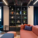 Sleek Studios, Apartments And Private Bedrooms At Silk Mill Close To Edinburgh Old Town