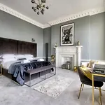 The York Place Residence