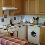 Nice Central Flat Walk To Princes Streetroyal Mile