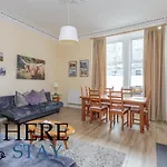 Beautiful 2Bed Ground-F Pitt St. Apartment