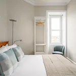 2Br New Town Castle View Apartment