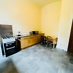 Massive 5Bed 2Bath Flat Available For Fringe Festival