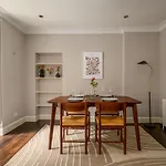 Retro New Town Garden Flat