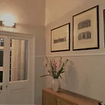 Private Guest Suite In Georgian Townhouse In City Centre