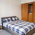 Spacious 2 Bedroom Apartment