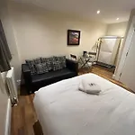Cosy Single Room