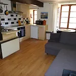 1 Bedroom Flat In Historic Cooperage Apartments Leith