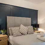 Modern 2Bed Apartment-Free Parking