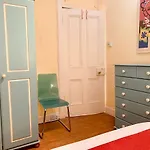 Royal Mile Apt, Just 1 Min From Edinburgh Castle!