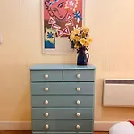 Royal Mile Apt, Just 1 Min From Edinburgh Castle!
