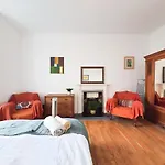 Edinburgh Charming Old Town Apartment