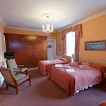 Averon Guest House