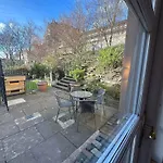 Castle Wynd Old Town