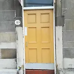 Homely Tenement For 2 Near Botanic Gardens