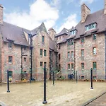 The Well Court Residence