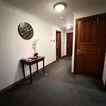 2Br Flat Historic Centre Sleeps 5