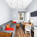 Warm&Welcoming City Centre Apartments By Meadows 9
